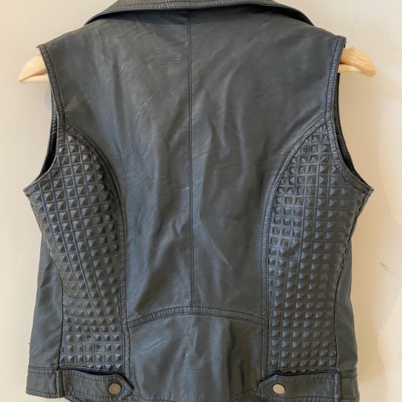SOLD! John & Jenn - Faux Leather Studded Moto Vest - Picture 7 of 7
